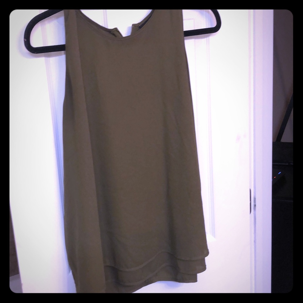 Versona army green swing top
